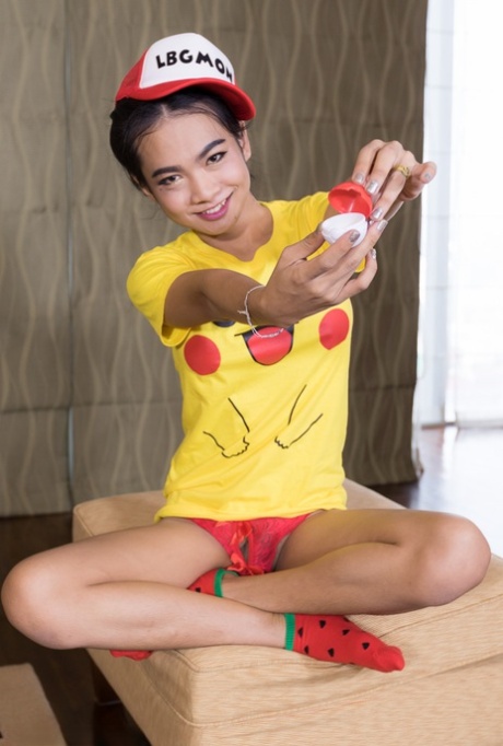 Ladyboy Gold starring Yoyo Sex Photos