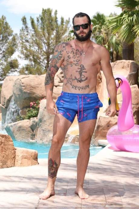 Smoking hot shemales with big tits, big asses & big dicks get fucked poolside