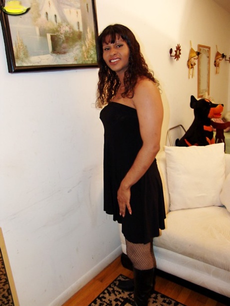 Grooby Girls performed by Angel Porn Pics