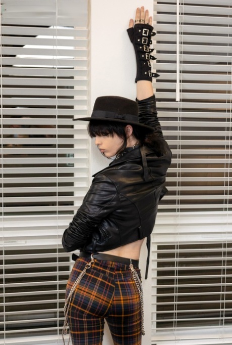 Femout XXX starring Kerri LaBouche, Liquid Jane Hot Images