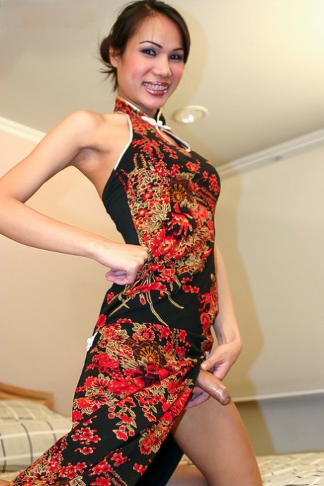Asian TGirl featuring Om Pratamnak Porn Pictures
