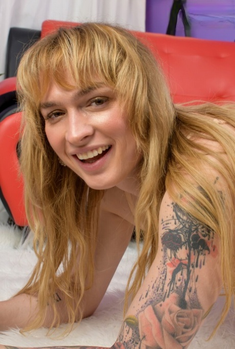 Grooby Girls performed by Blake Lovely Hot Pics